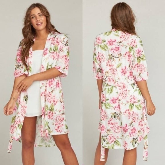 Show Me Your Mumu Brie Floral Lightweight Robe - Picture 1 of 5